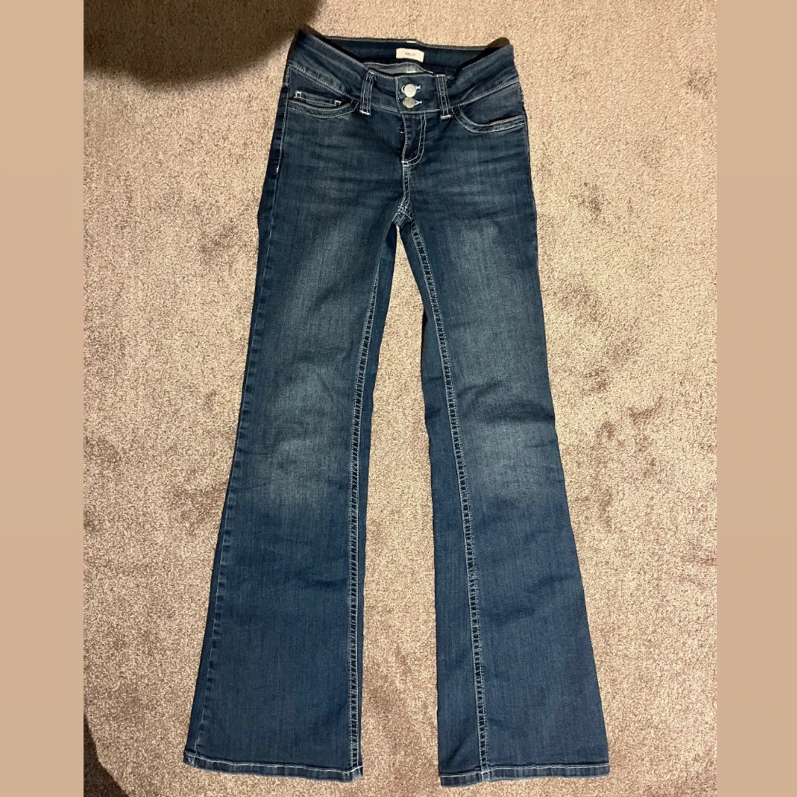 Low waisted stitch jeans - 2