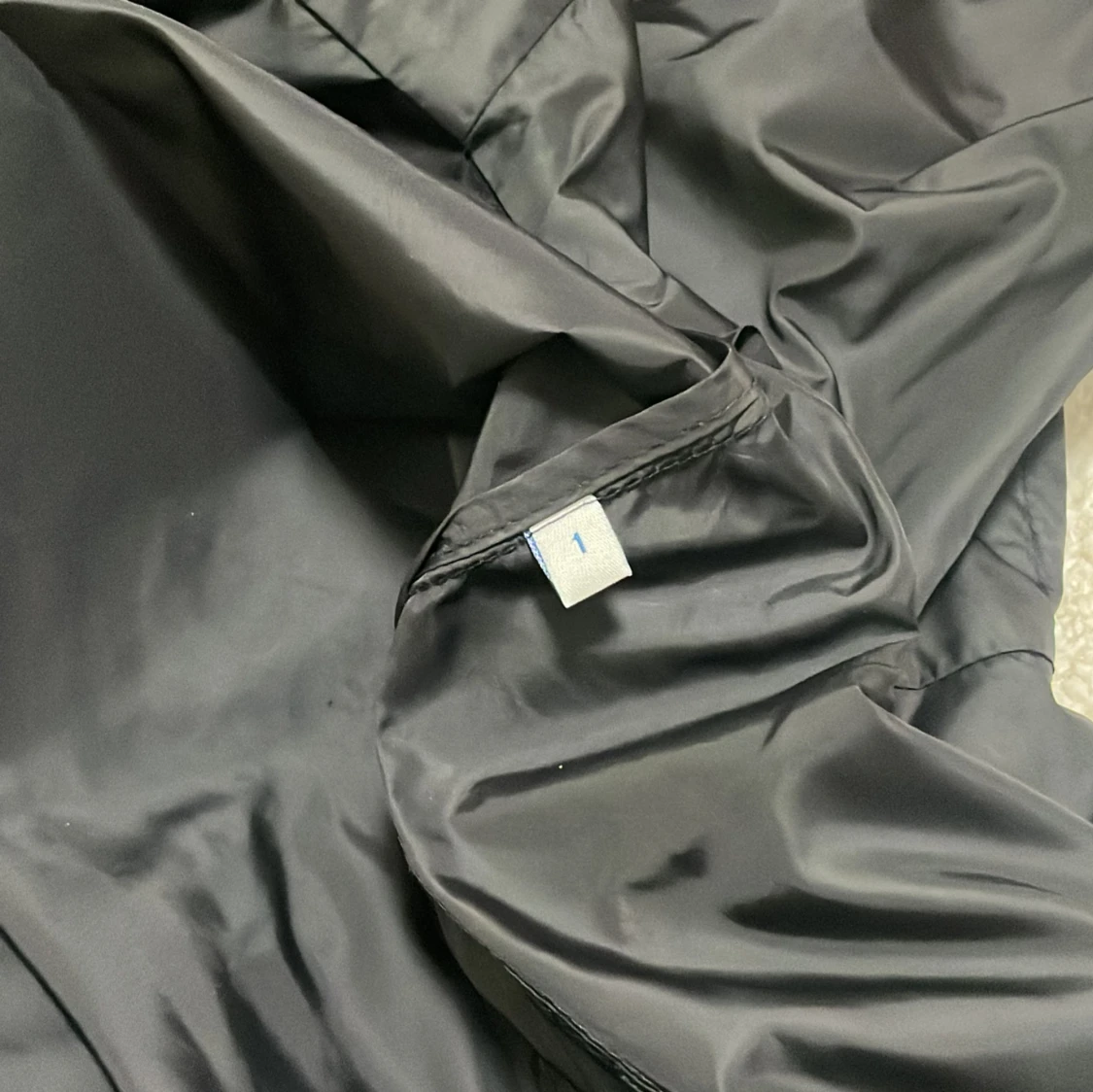 Svart vindjacka från Moncler - 4