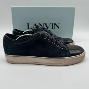 LANVIN CAP TOE - Lanvin Cap toe - Skick: 8,8/10 - Tillbehör: Dustbag (ej box) - Storlek 41/UK6 - Nypris ca 5200kr - DeluxeCloset