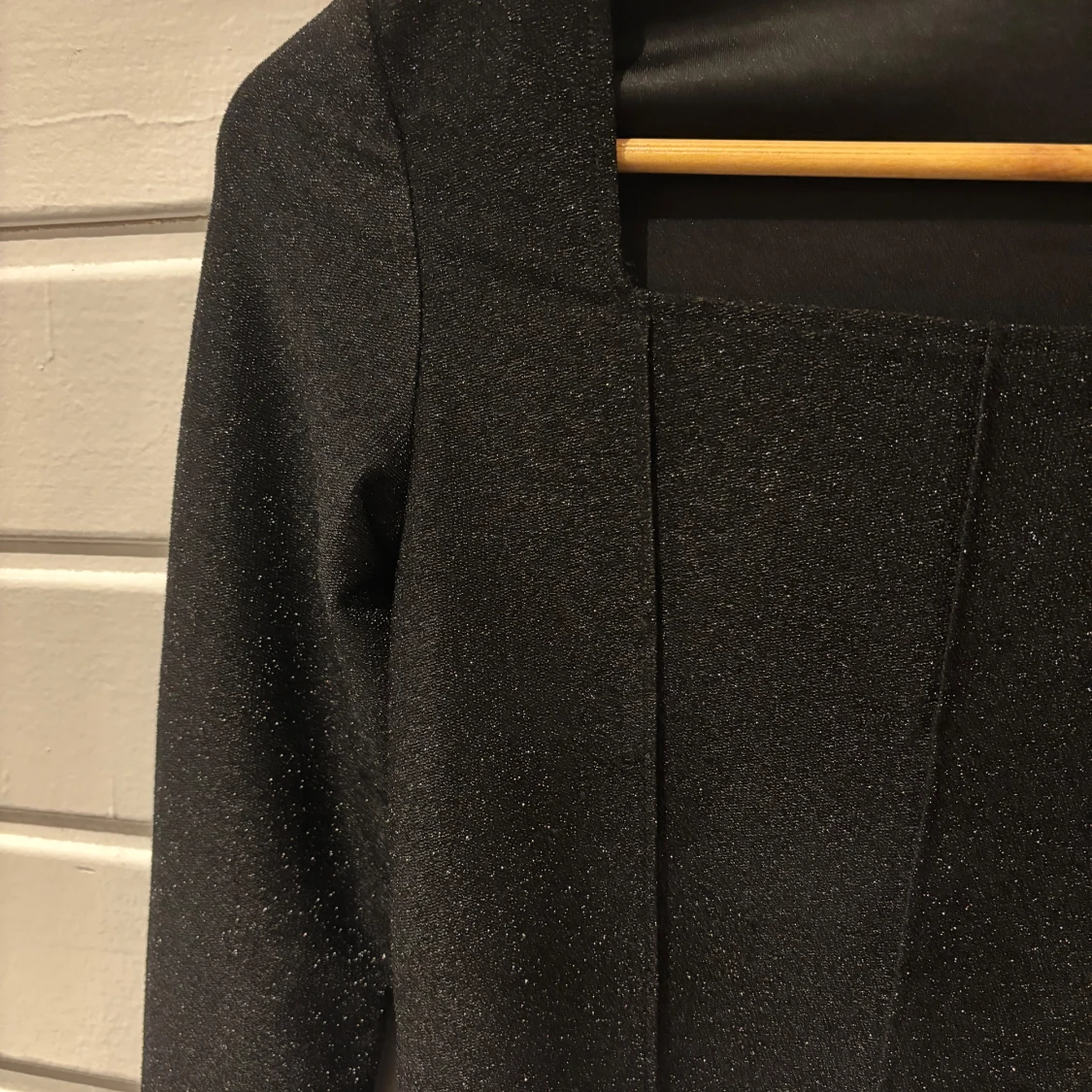 Svart glittrig topp<3 - 2