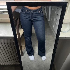 Jeans - Mörkblå jeans från Kappahl använda 1 gång🩷