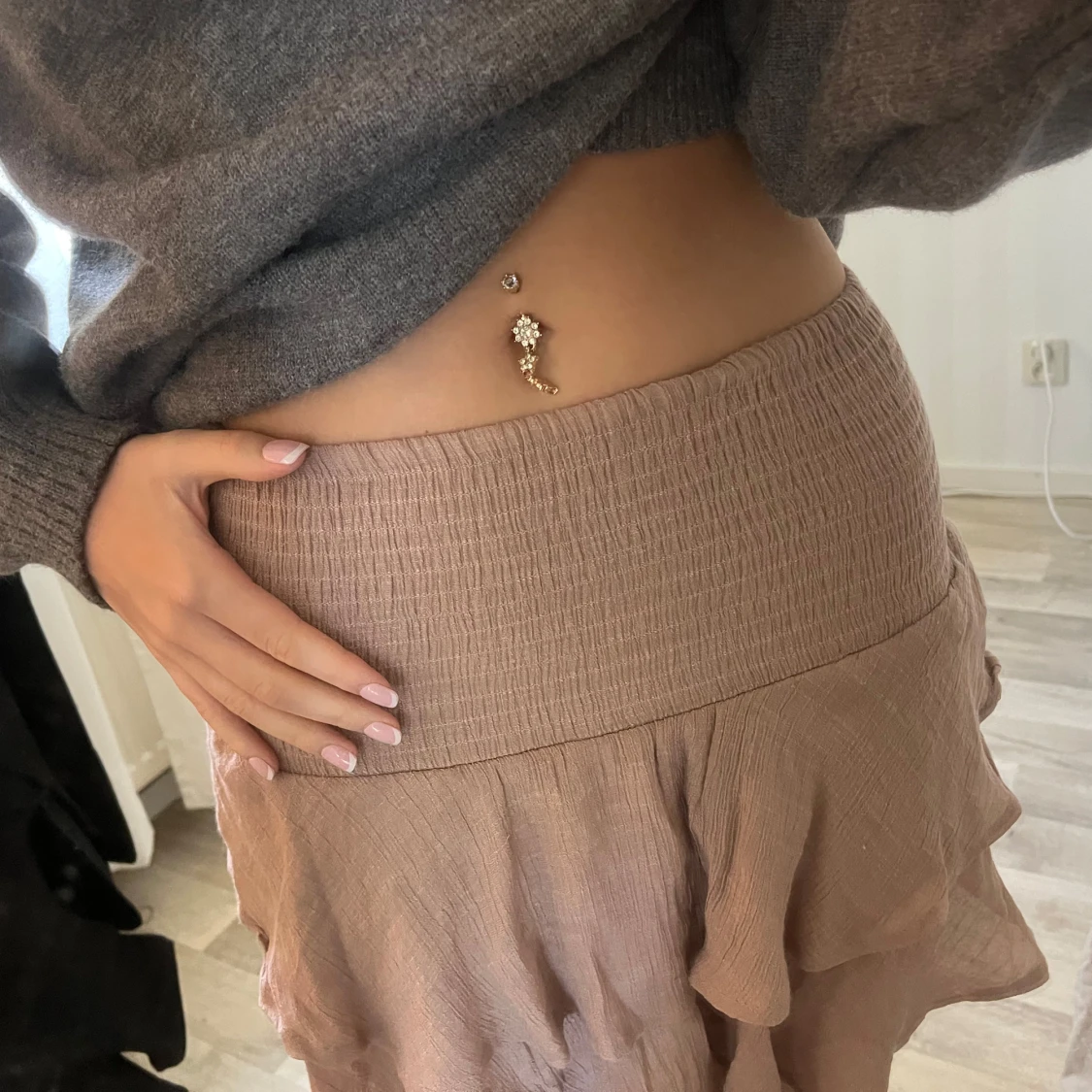 Beige volangkjol från SHEIN XS - 3