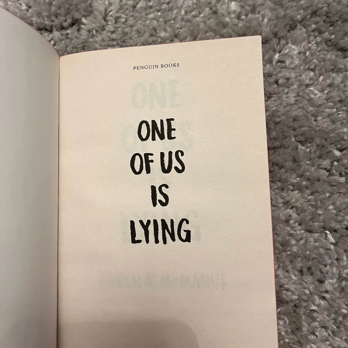 One of Us Is Lying ~ Karen M. Mc Manus - 1