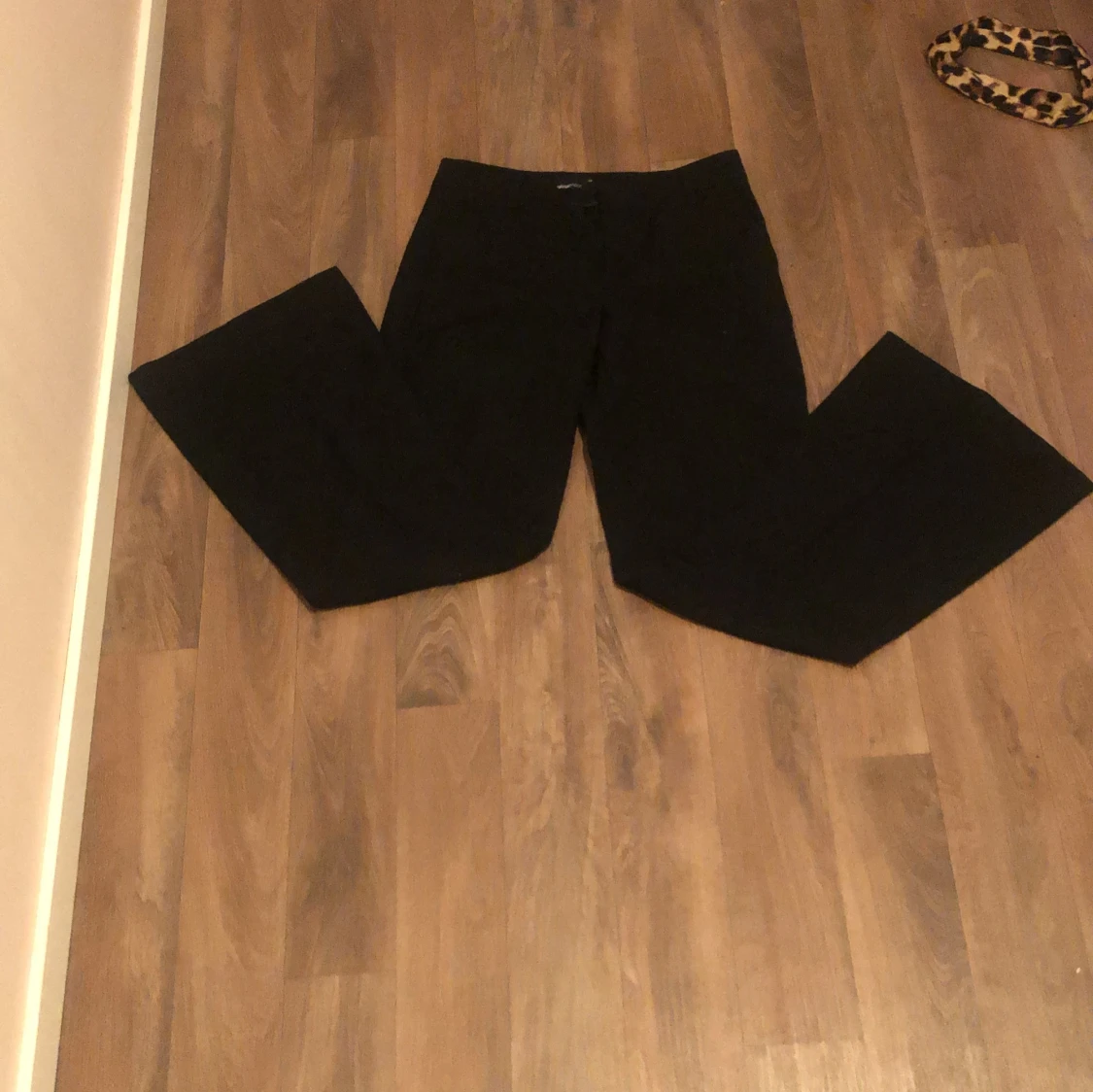 Svarta bootcut kostymbyxor - 2