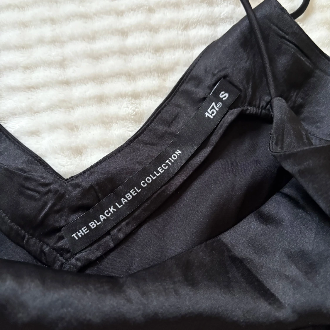 Svart linnetopp från Lager 157 - 3