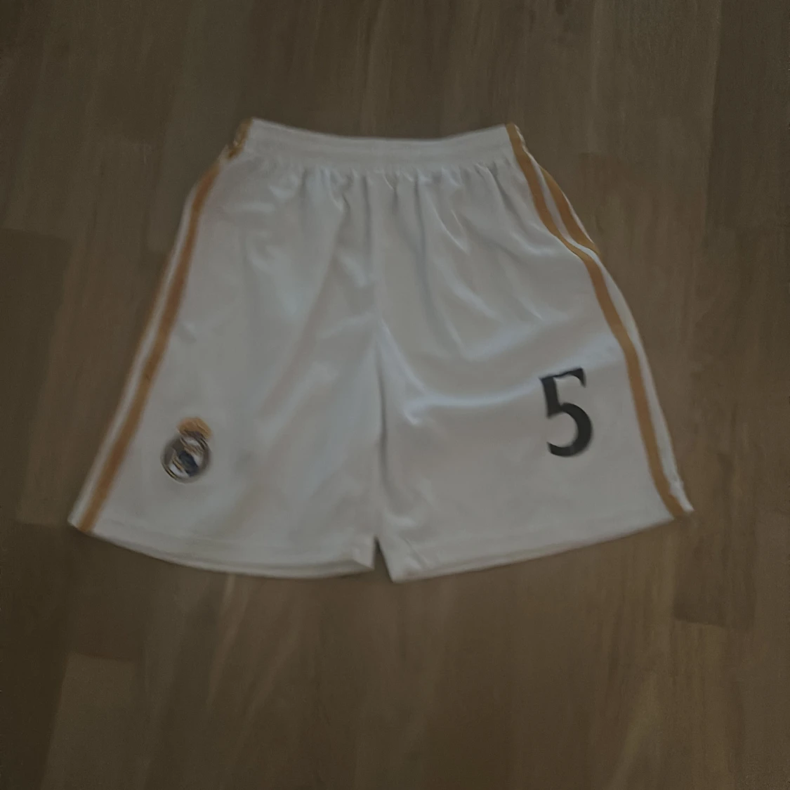 Real Madrid shorts och T-shirt nr 5 Bellingham - 1