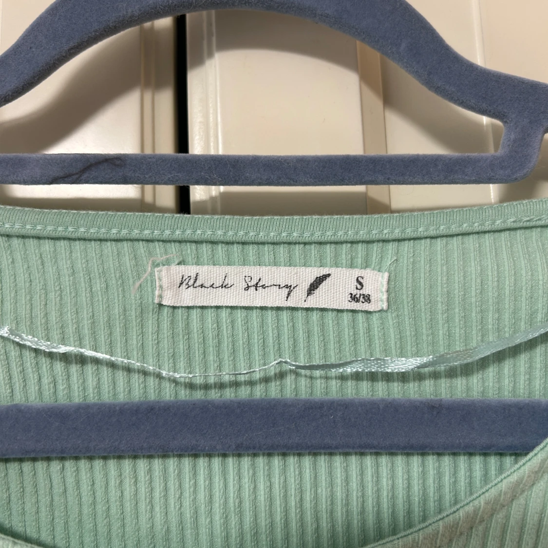 Mintgrön ribbad tröja - 1