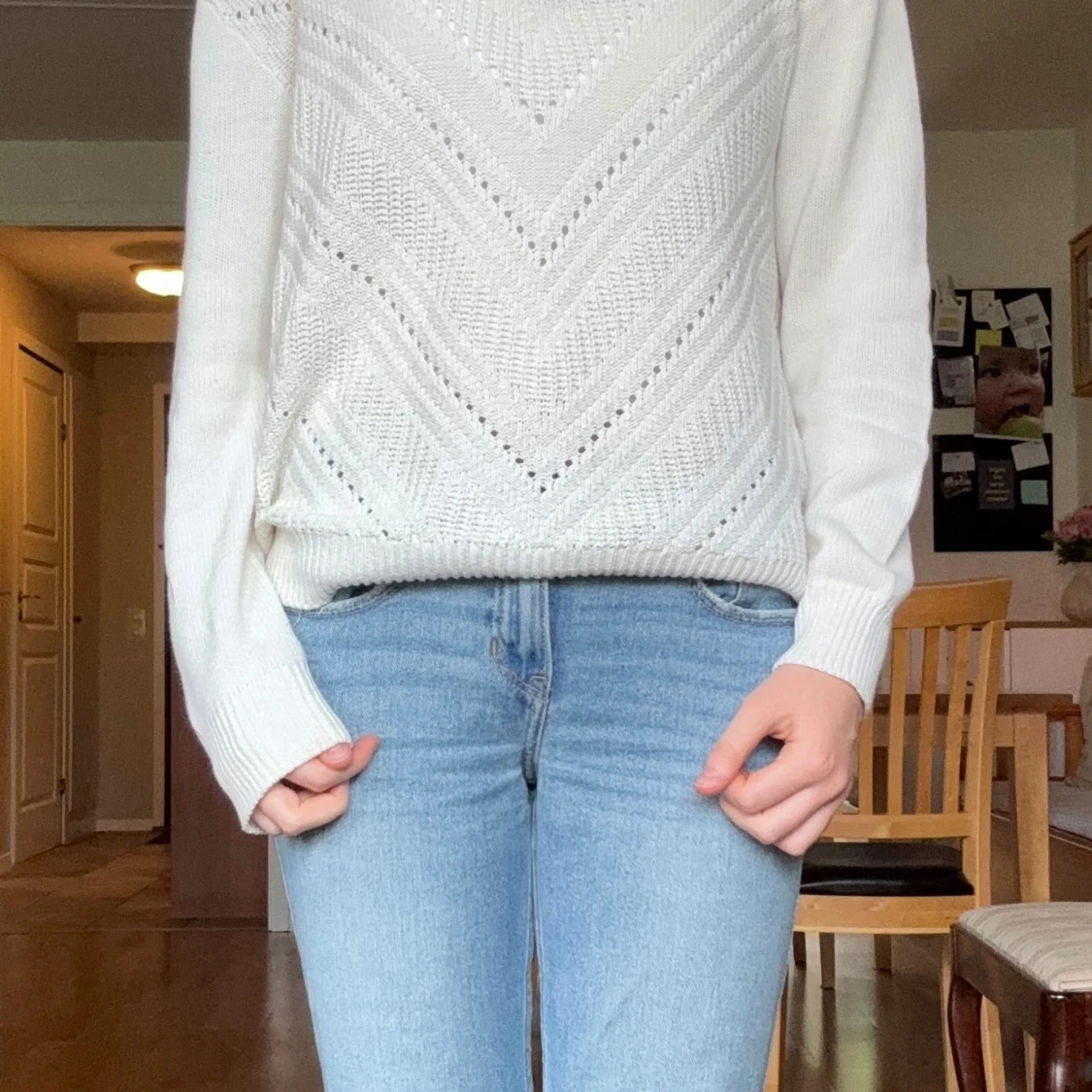 Vit stickad tröja med mönster - 1