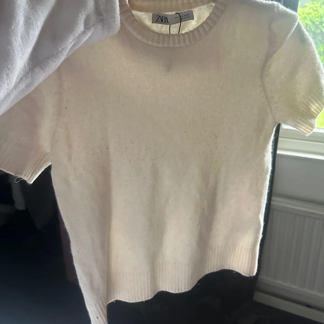 Vit stickad kortärmad tröja från Zara - 1