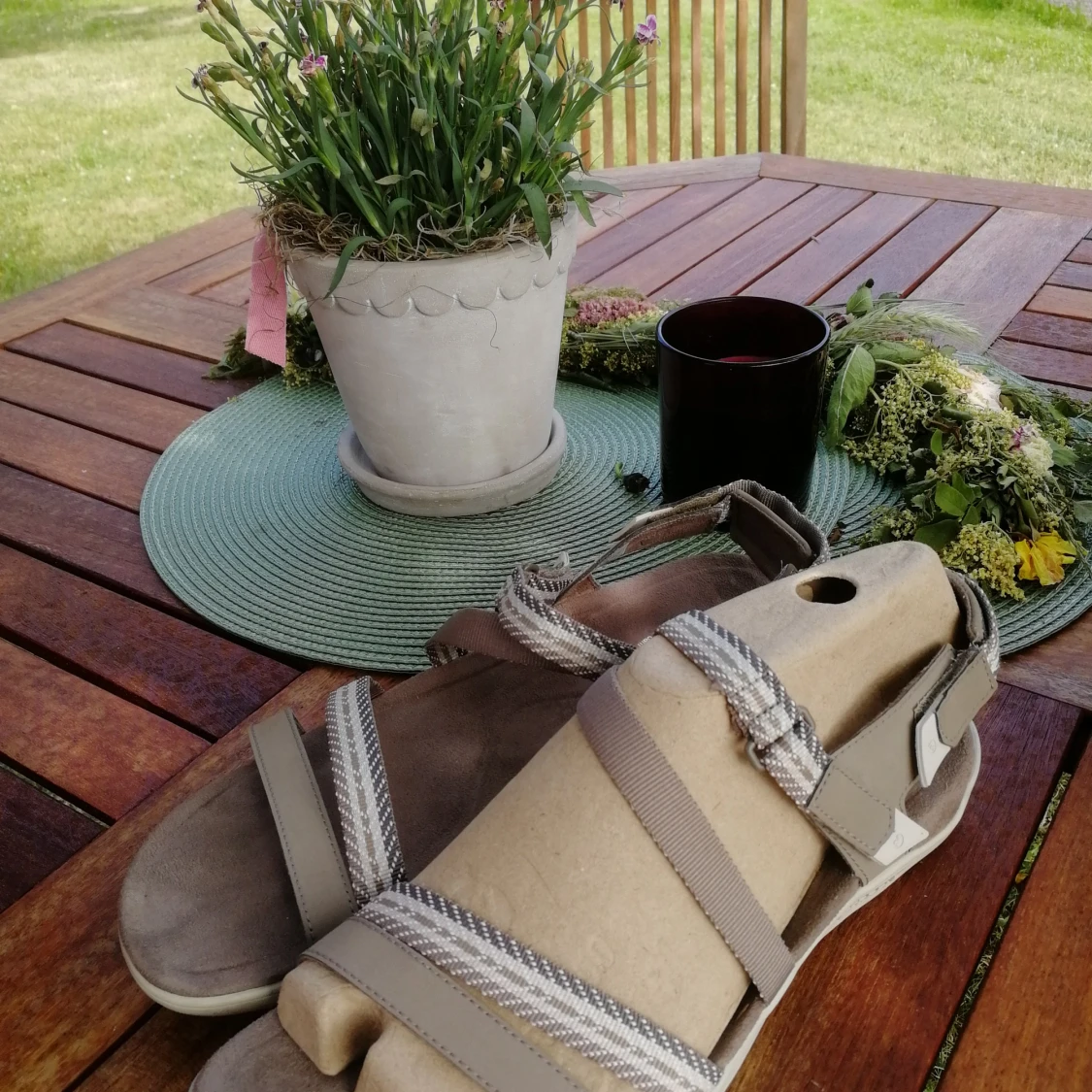 Grå sandaler från Merrell strl 42 - 2