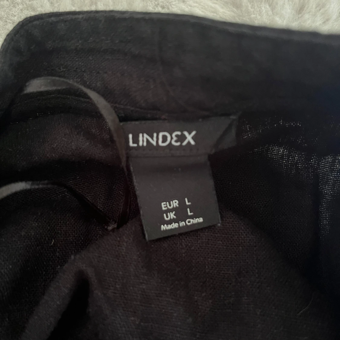 Svart långkofta från Lindex - 1