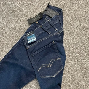 Replay Hyperflex Anbass jeans mörkblå - Mörkblå Replay Hyperflex Anbass jeans.