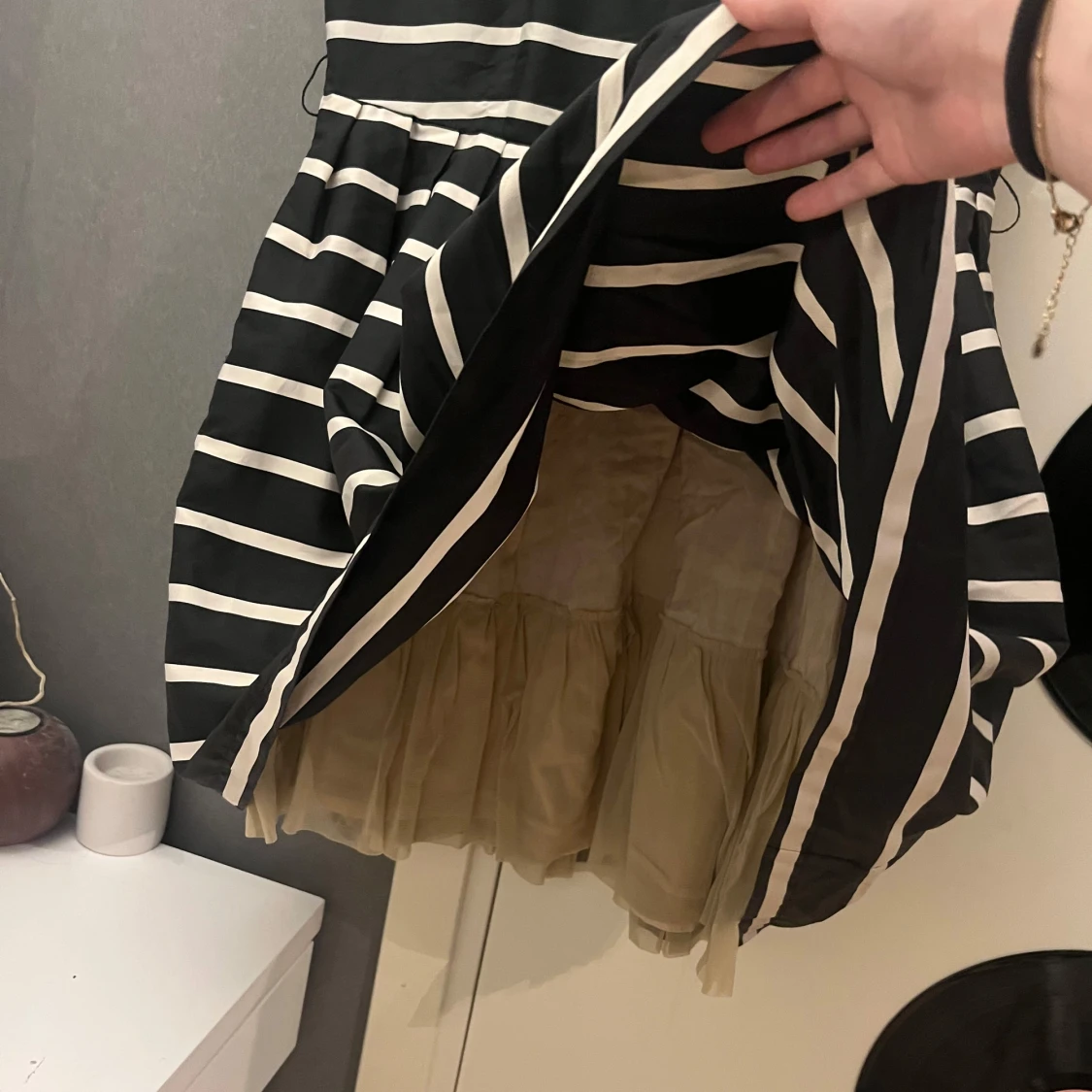 Randig kortklänning från Pernilla Wahlgren  - 4