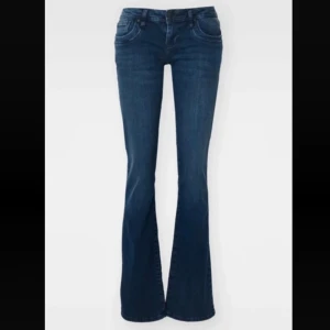 Ltb jeans - Jättesnygga nattblå jeans från ltb, storlek 26x34, väldigt bra skick