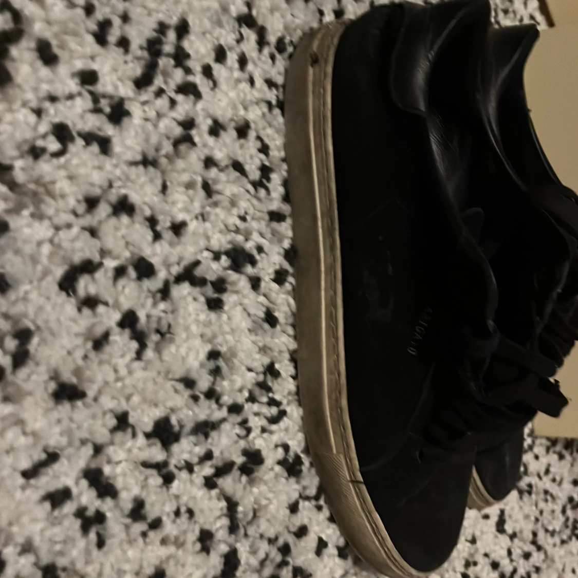 Svarta sneakers från Axel Arigato - 1