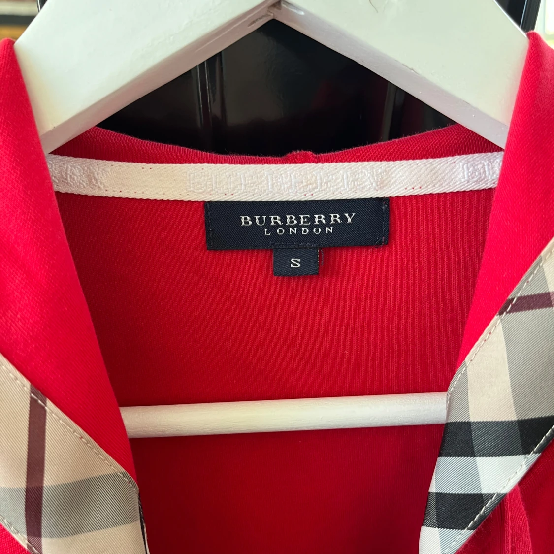 Burberry Zip - 2