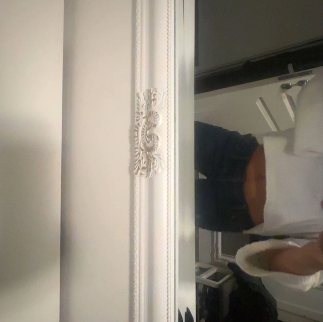 Mörkblå jeans lågmidjade