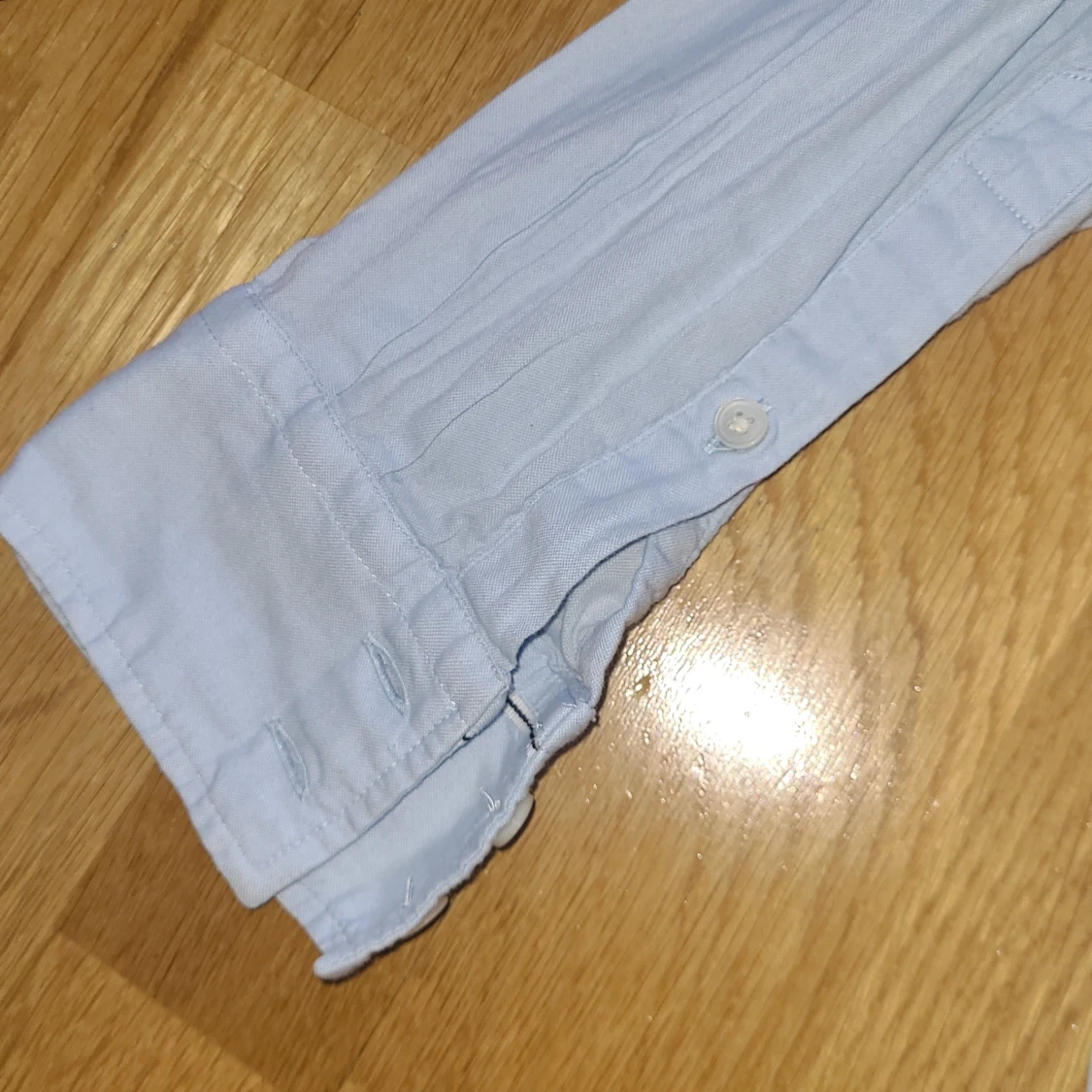 Ljusblå skjorta från GANT - 4