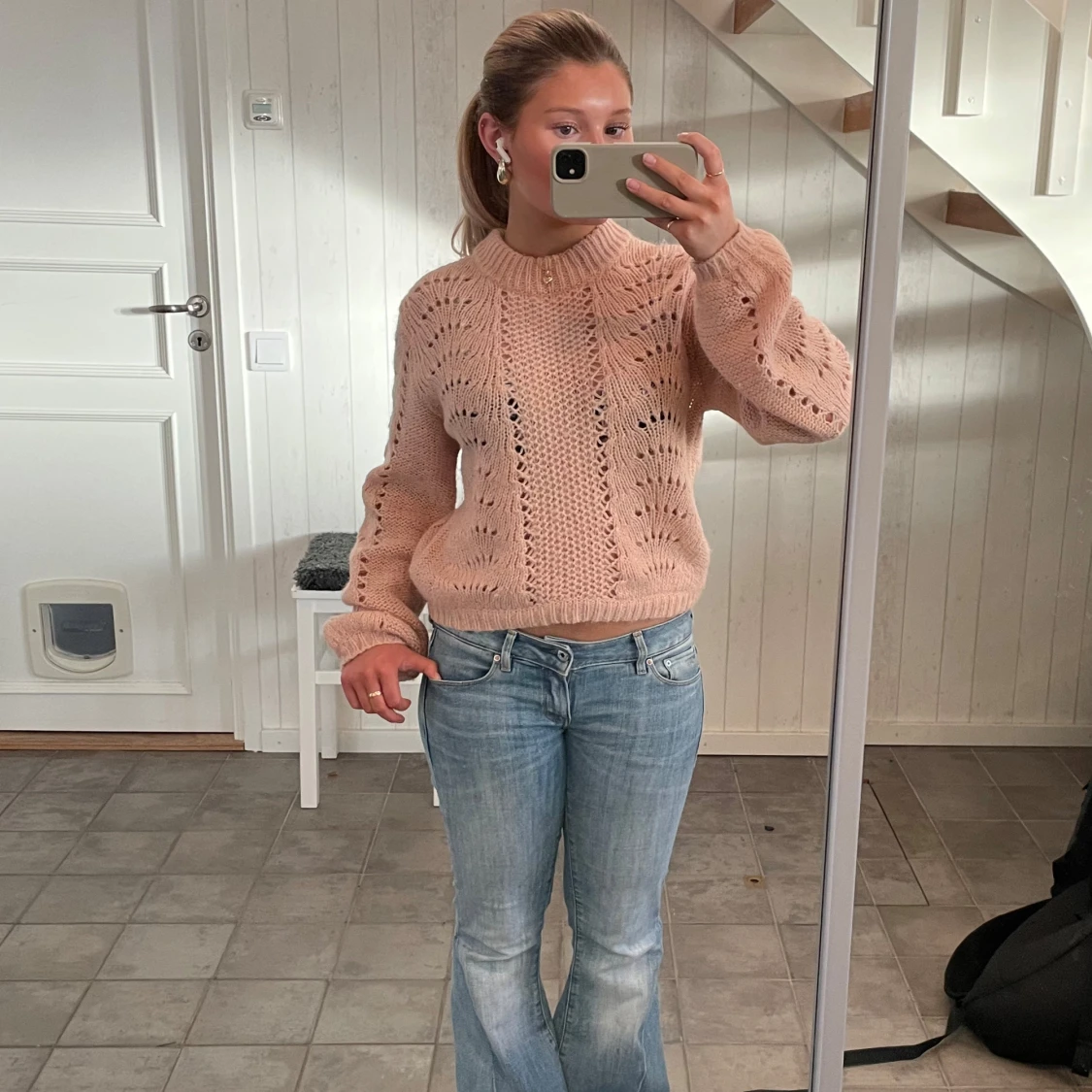 Rosa stickad tröja