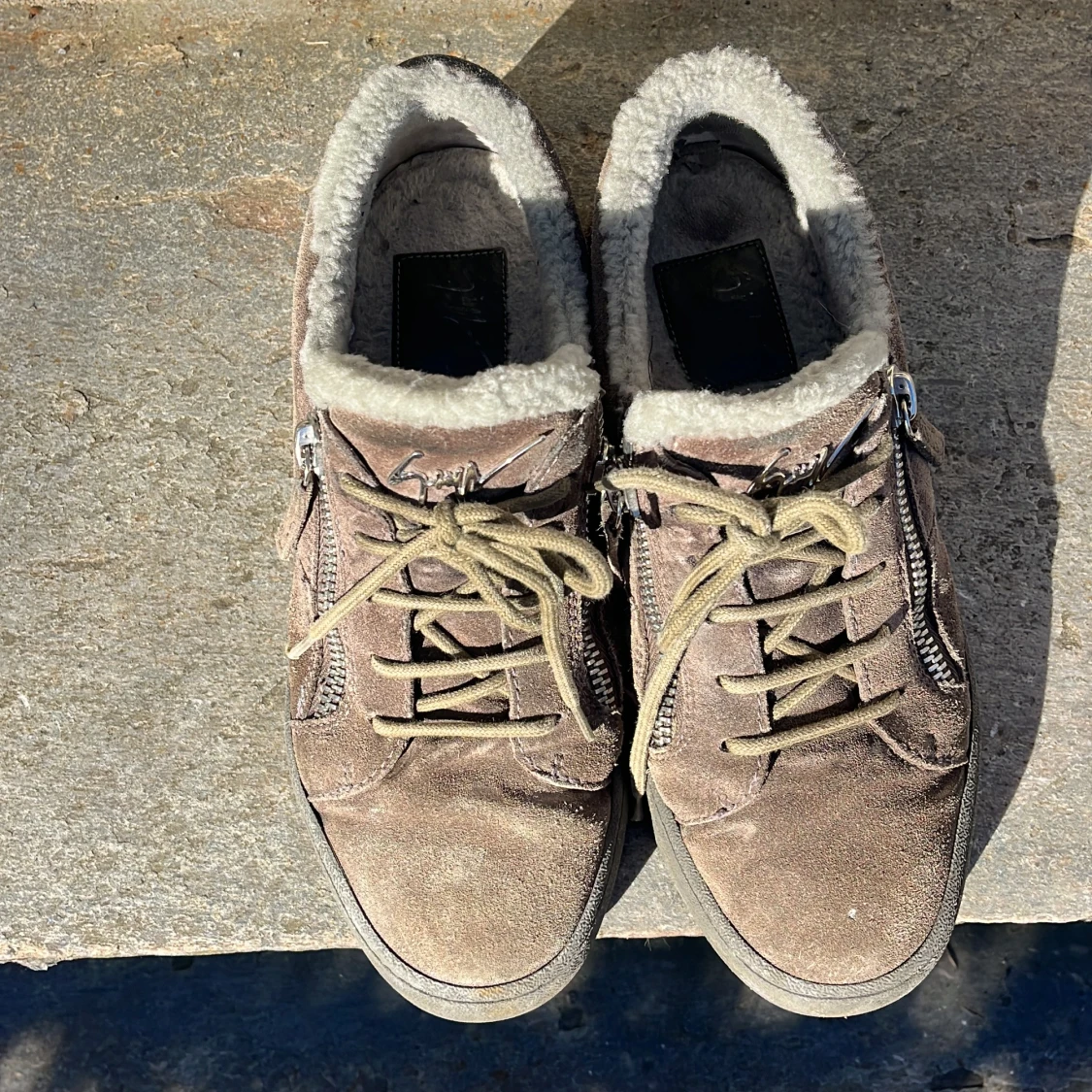 Bruna sneakers med foder och dragkedja - 3
