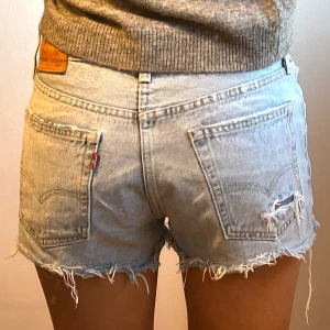 Levis Jeansshorts - Midjemått: 37cm 