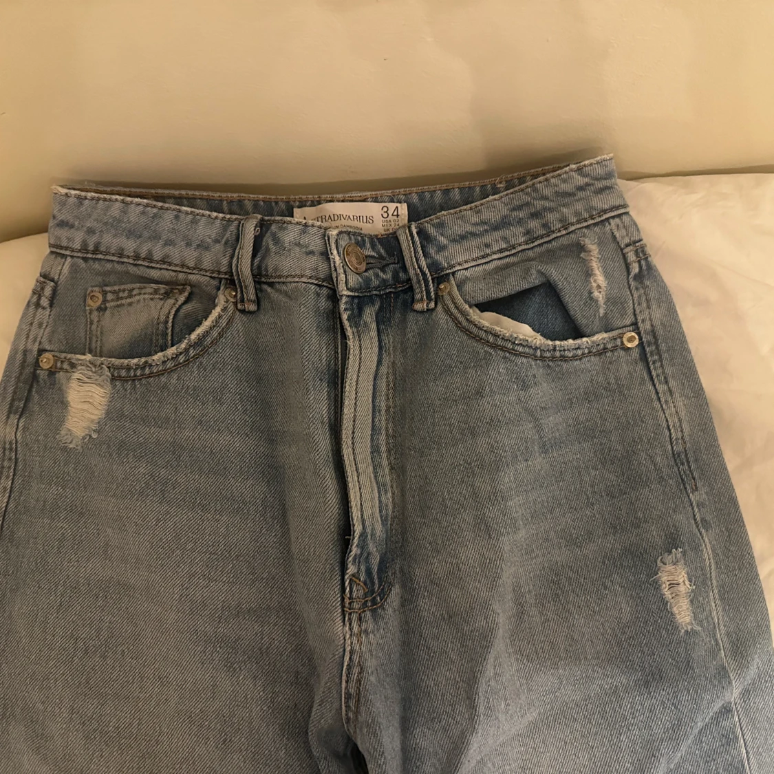 Ljusblå raka jeans från Stradivarius - 3