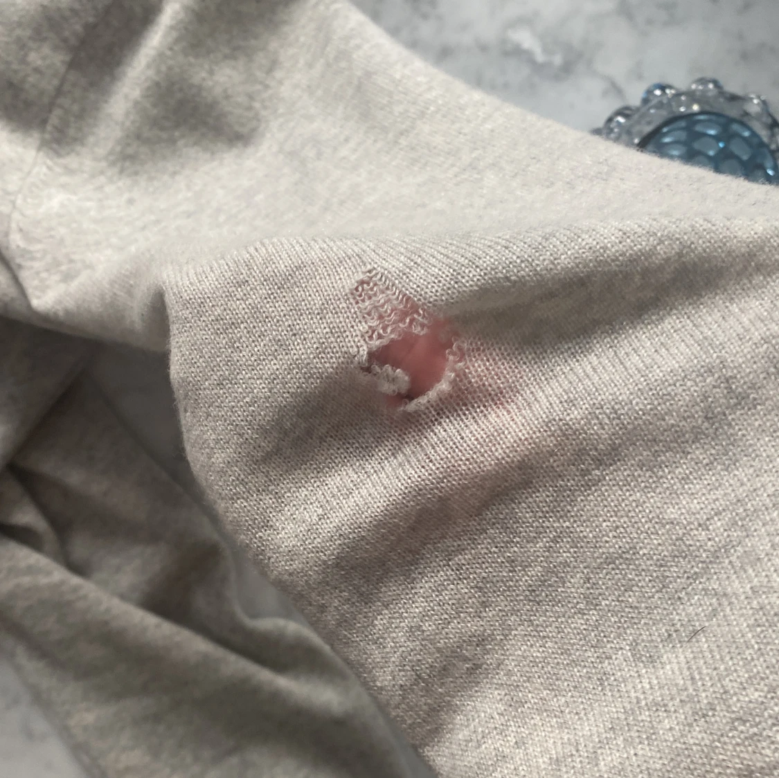 Ljusgrå hoodie i kashmir från John Henric - 3