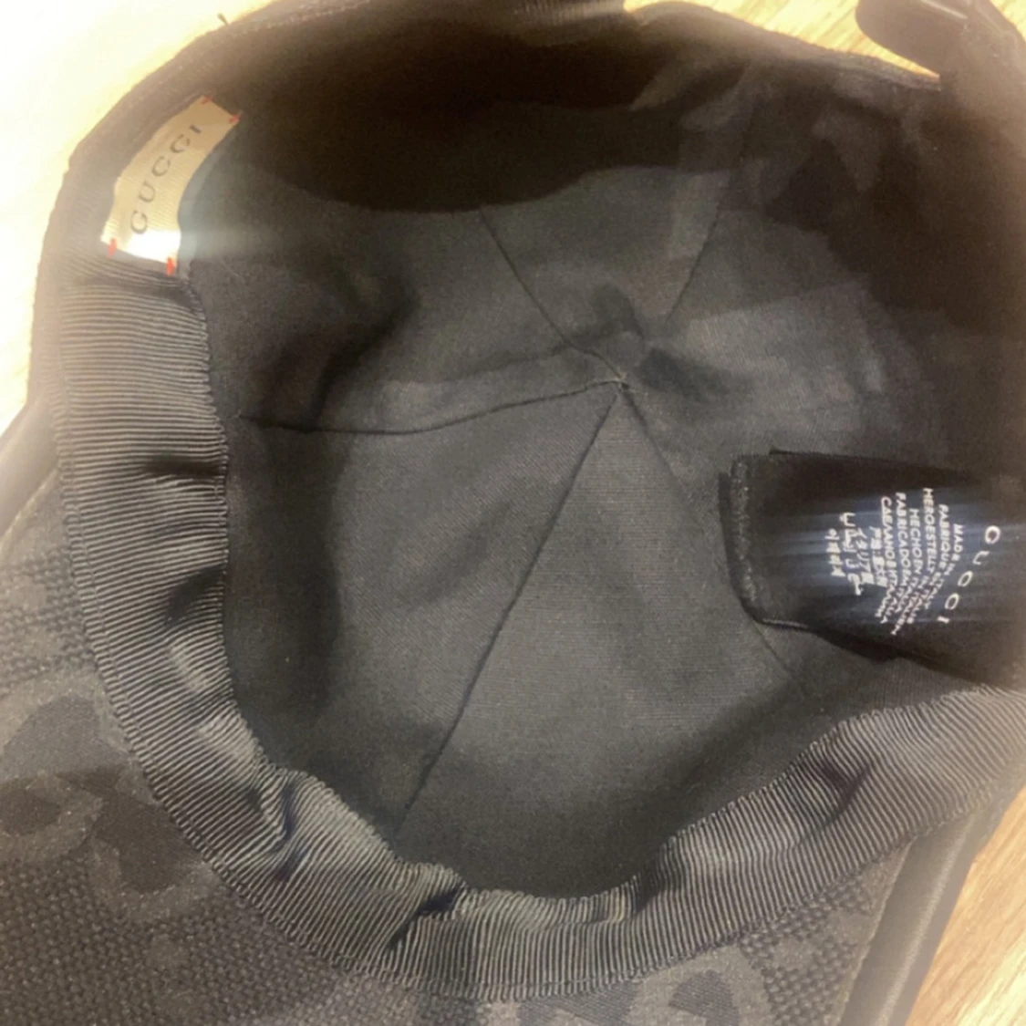 Svart keps från Gucci med GG-mönster - 2