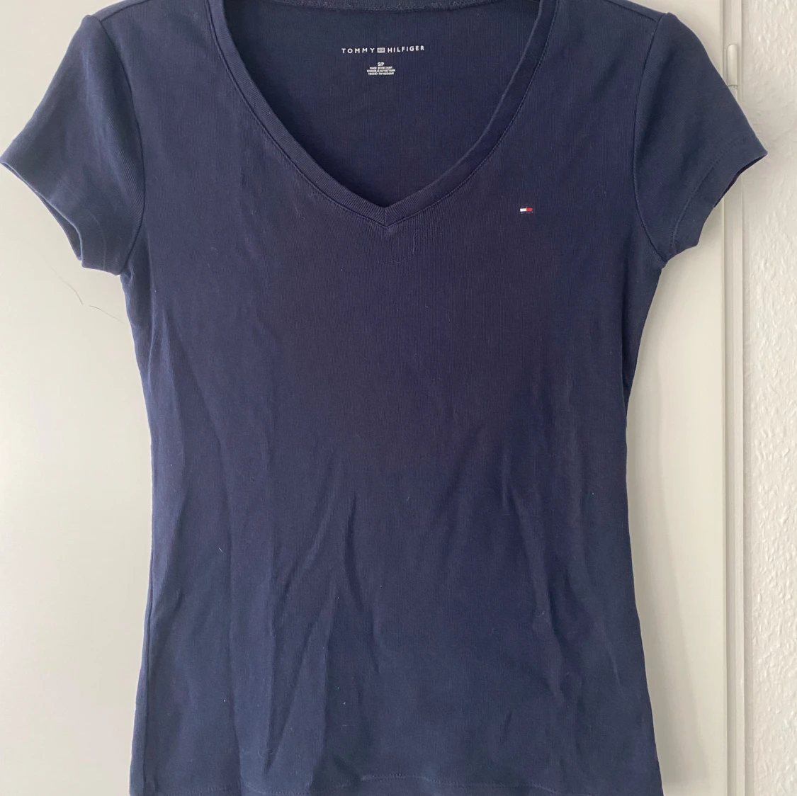 Mörkblå t-shirt från Tommy Hilfiger