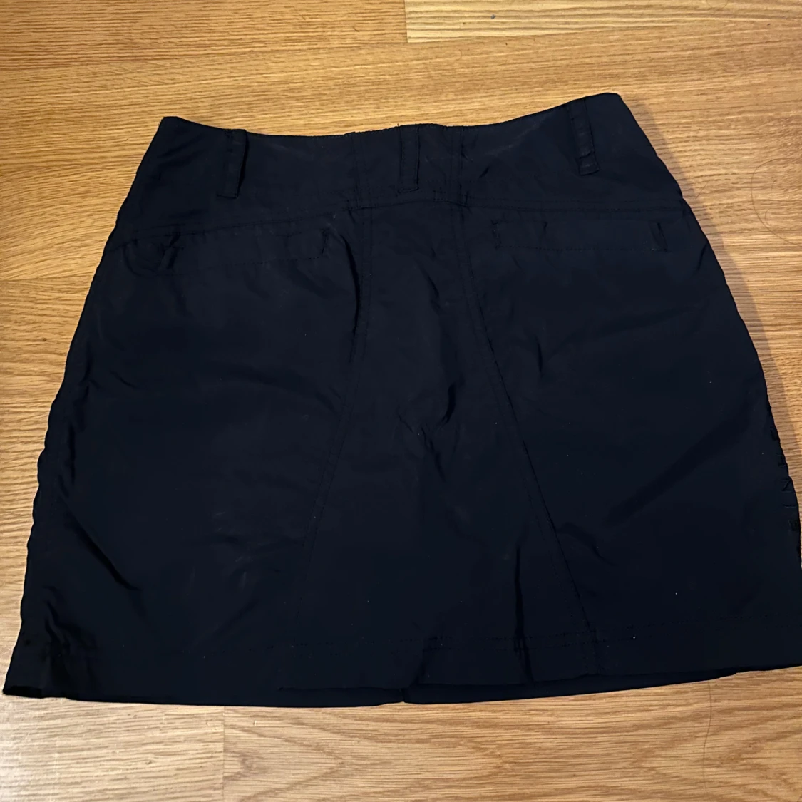 Svart kjol från Röhnisch - 1