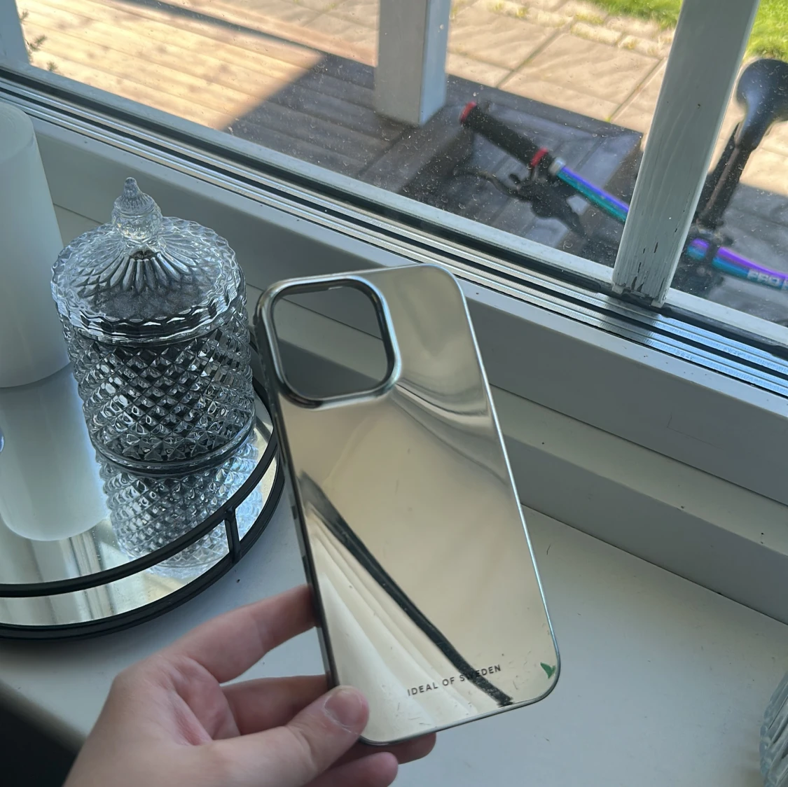 Spegel mobilskal från Ideal of Sweden