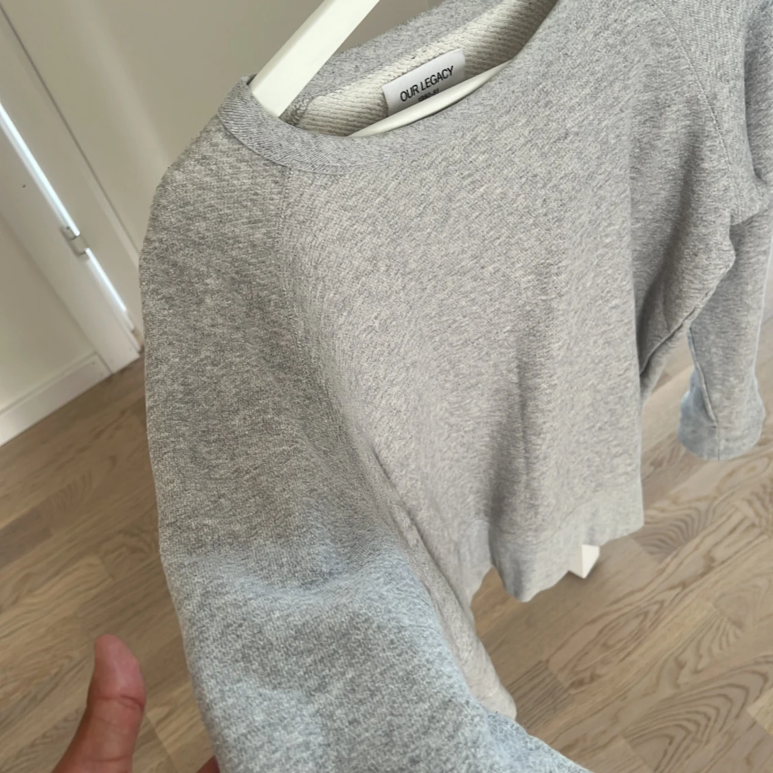 Grå sweatshirt från Our Legacy - 3