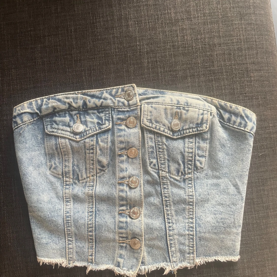 Jeans tubtopp med knappar 