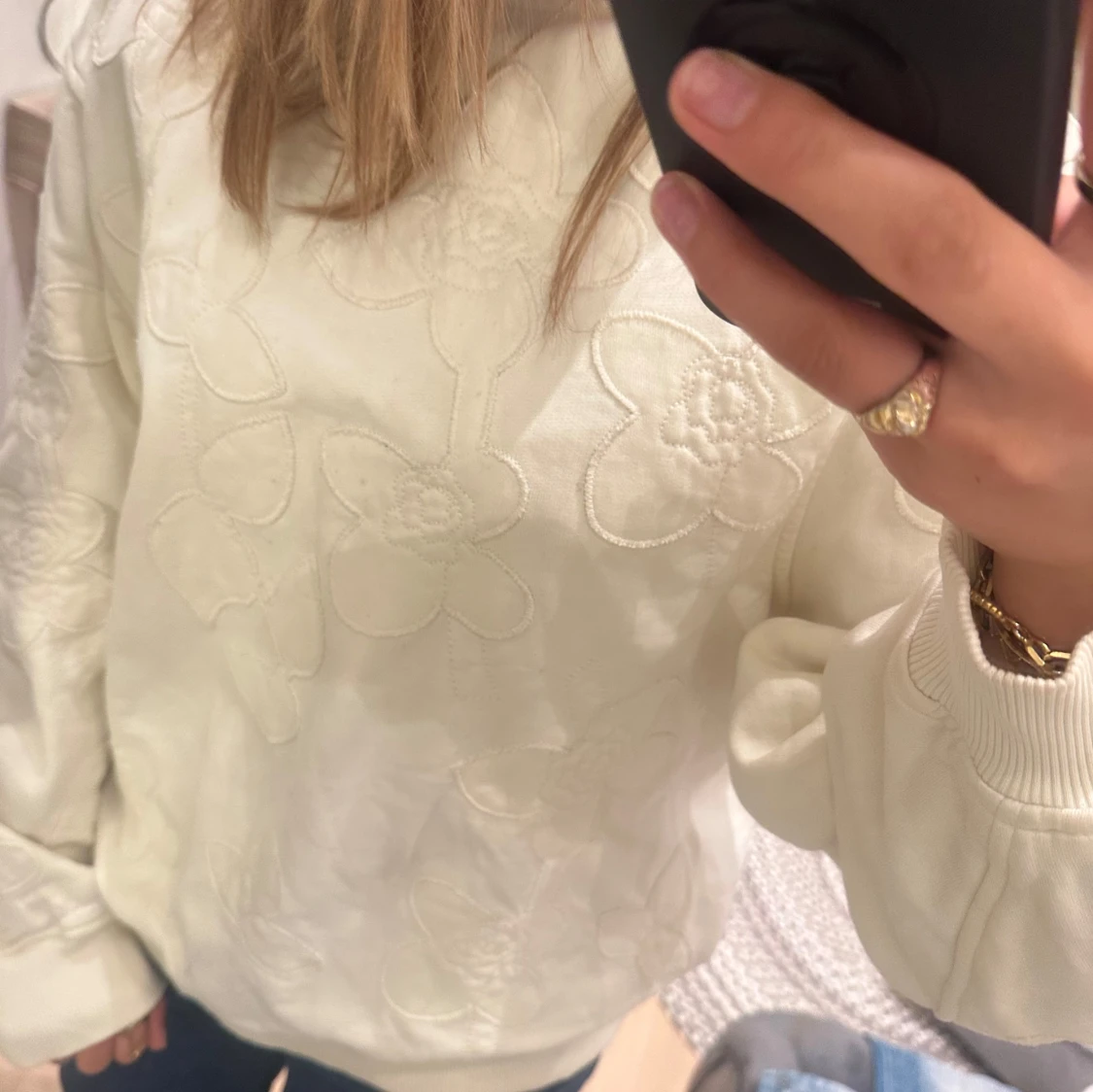 Vit sweatshirt med blommigt mönster - 2