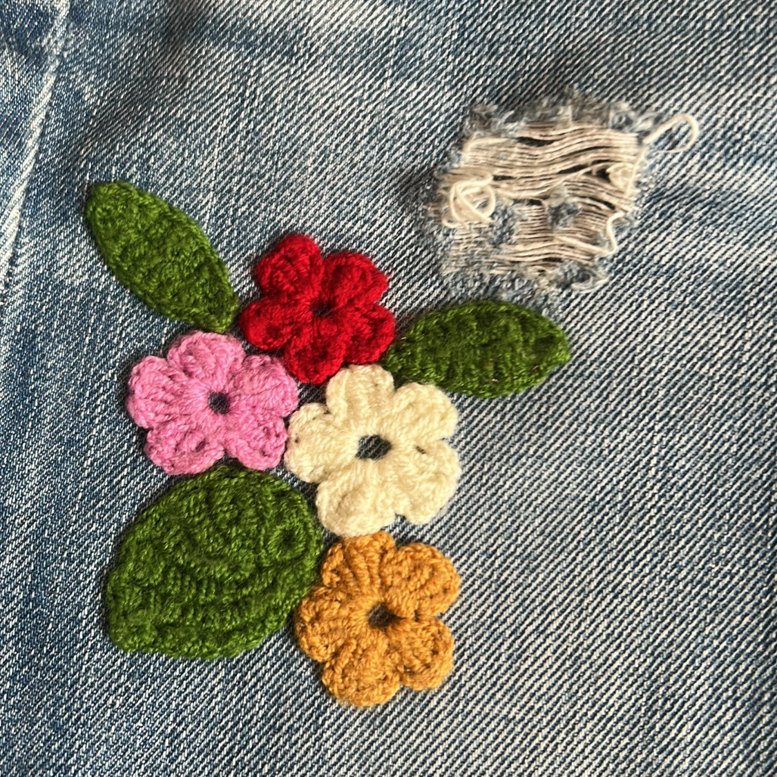 Blå bootcut jeans från Diesel med broderi - 3