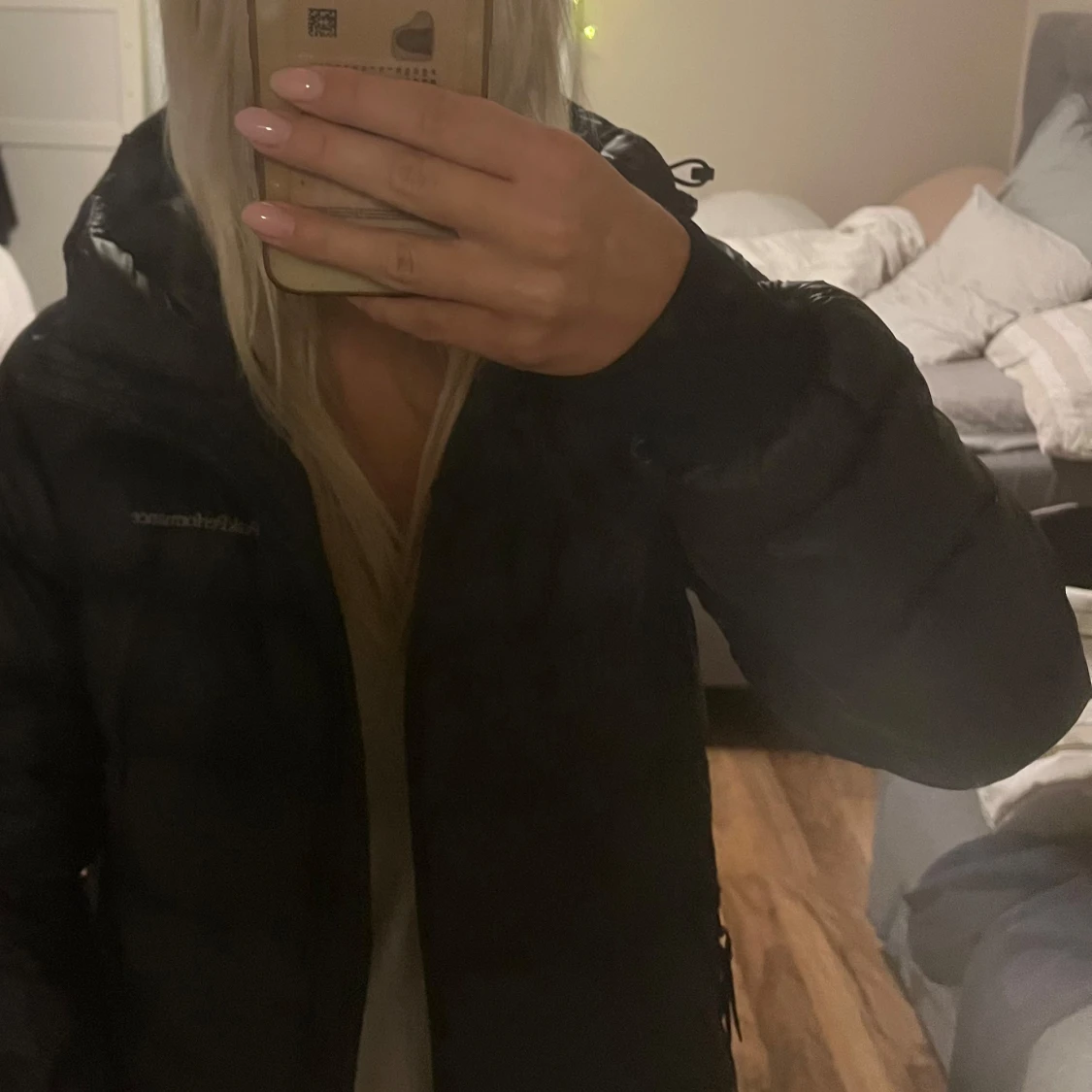 Svart dunjacka från Peak Performance - 2