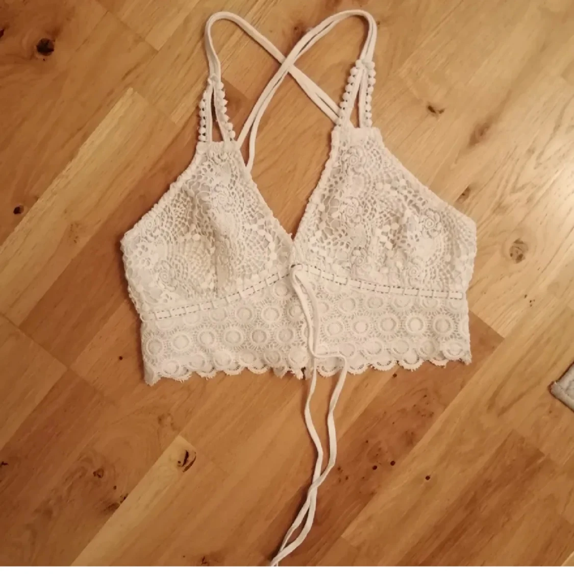 Spetsig croppad linnetopp