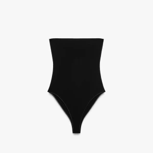Zara body  - Säljer min bandeau body från zara som inte kommer till användning, har bara haft den 1 gång!!