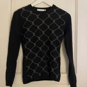 Fin tröja från PS of Sweden  - Jättefin stickad tröja från ps of sweden i storlek xs, endast använd en gång⭐️ Nypris 1200
