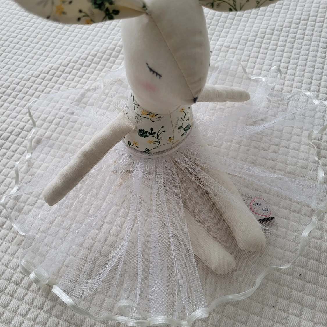 Handgjord Tilu Lilu kanin,mjuk leksak för Påskpresent