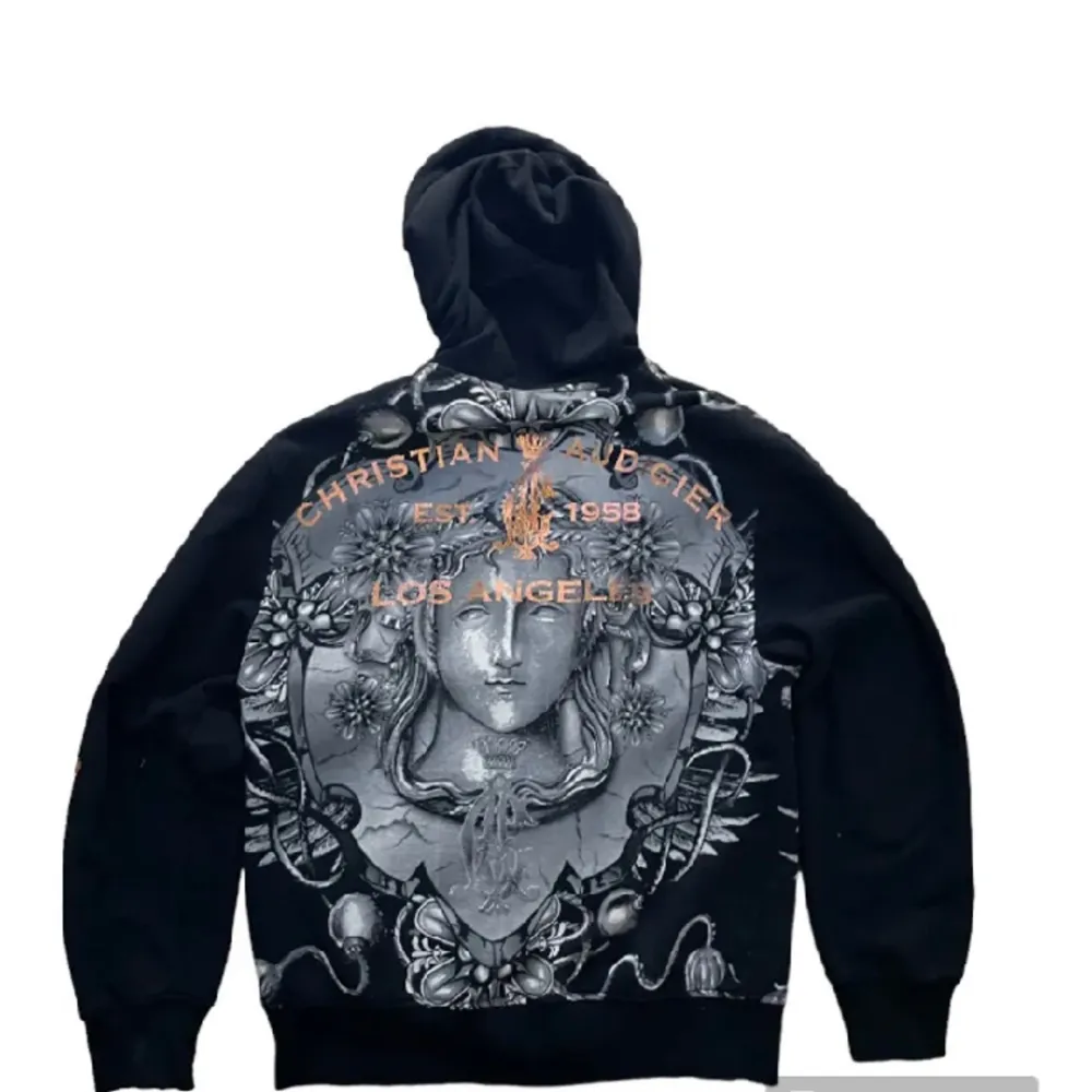 Fet Drainer hoodie köpt hör på plick från ed Hardy designer: Christian Audigier, Storlek XL. Hoodies.