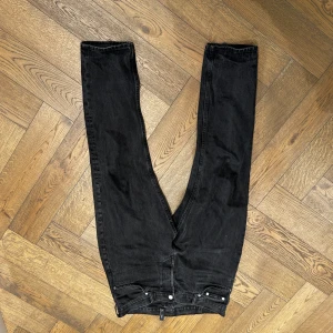 Weekday jeans  - Weekday jeans, nästan aldrig använda. Storlek 32/30