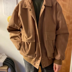 Beige mockajacka  - Näst intill oanvänd 