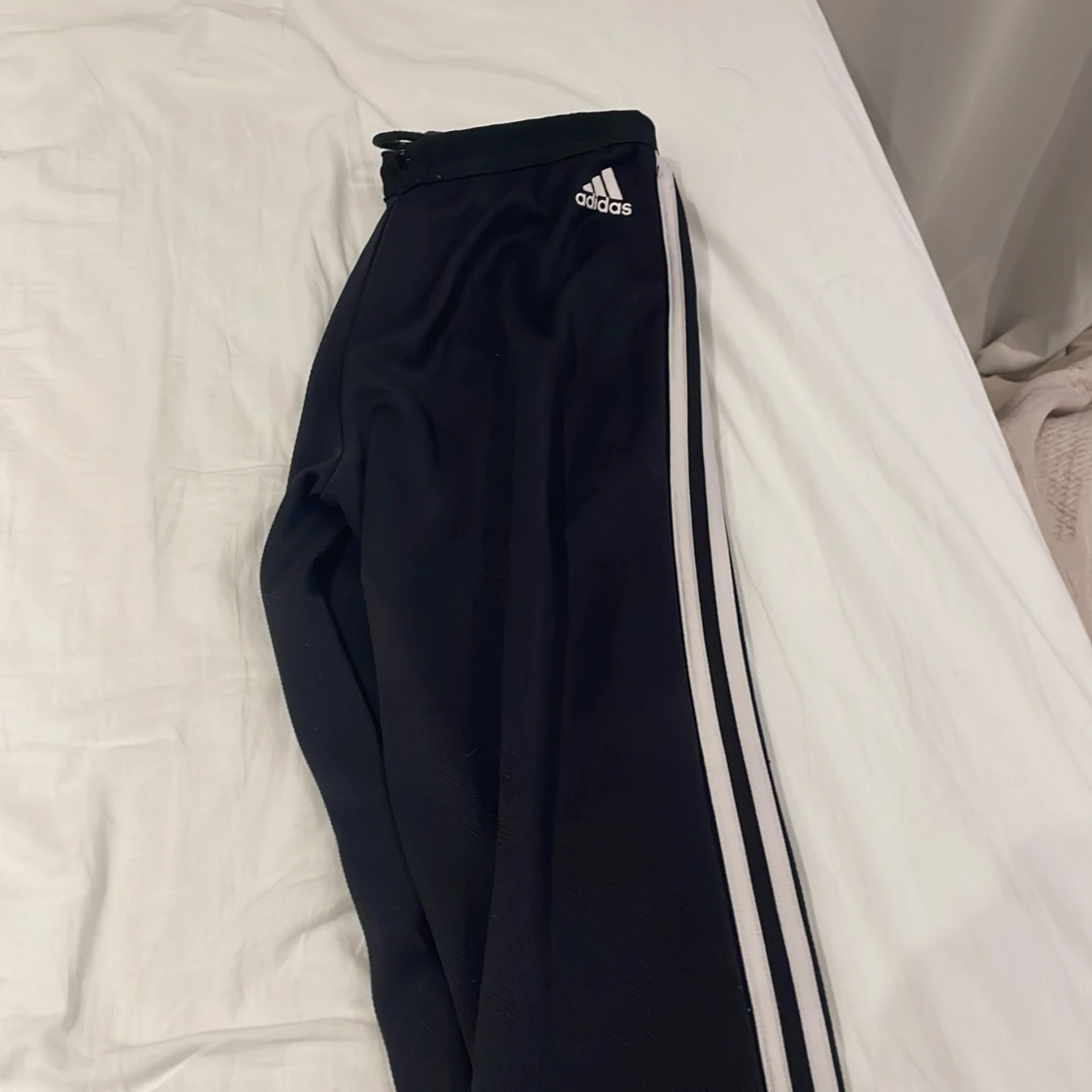 Adidas mjukisbyxor  - 91