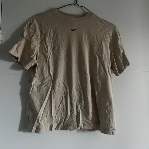 NIKE T-SHIRT - Nike t-shirt   S