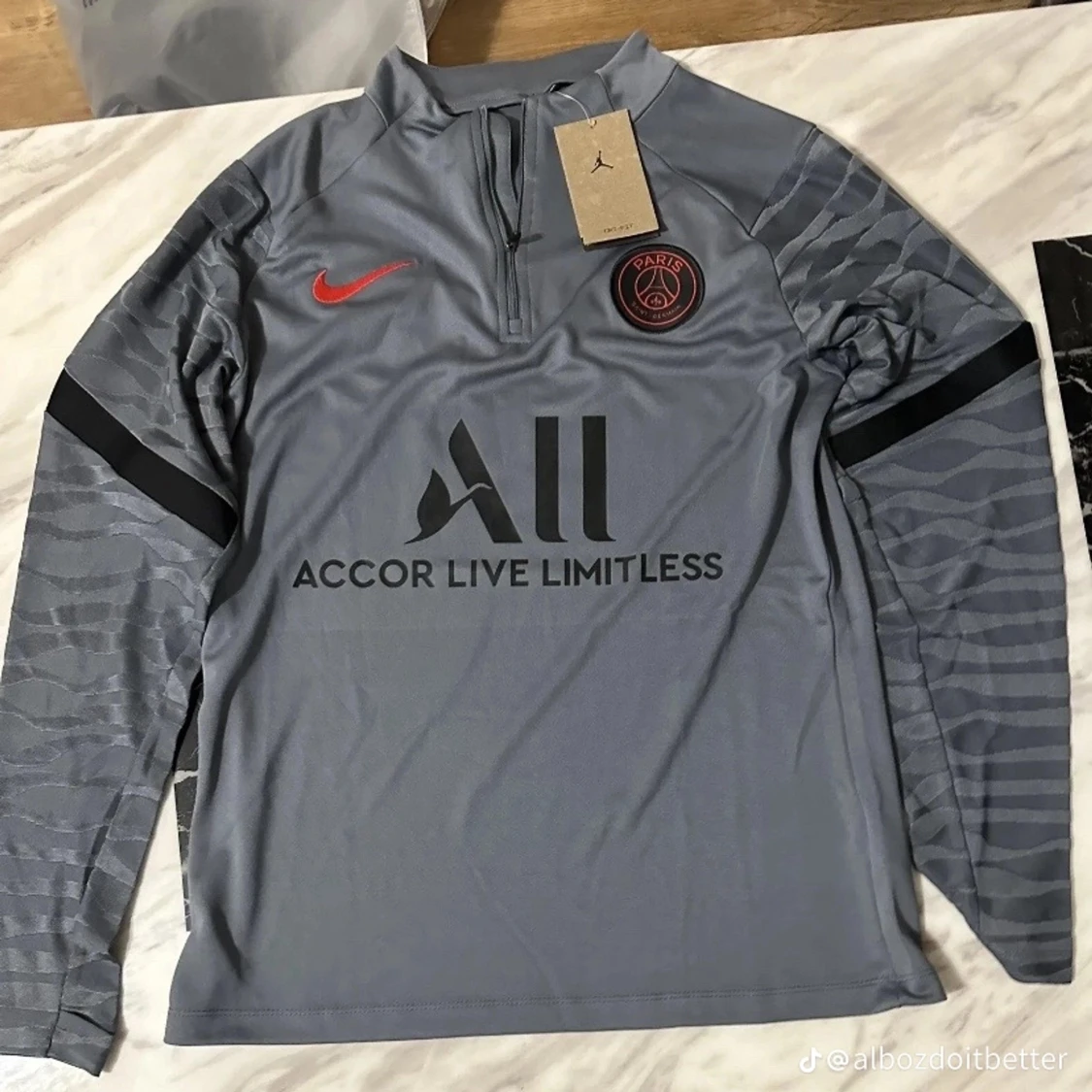 Psg tracksuit helt ny