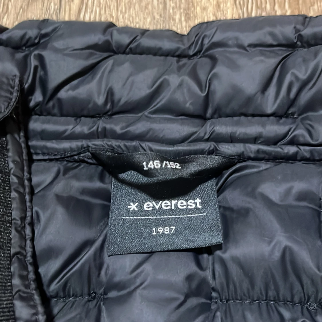 Täckväst strl 146/152 - 90