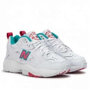 New Balance Sneakers - New Balance Sneakers (aldrig använda, i kartong!)✨✨st 39! Perfekta vårskor!