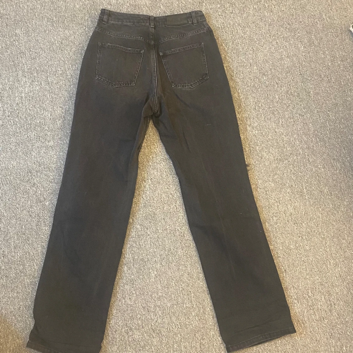 Svarta raka jeans - 91