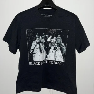 PlayBoi Carti WLR Merch - Fira hans kommande album med sjuk merch.  BOXY FIT